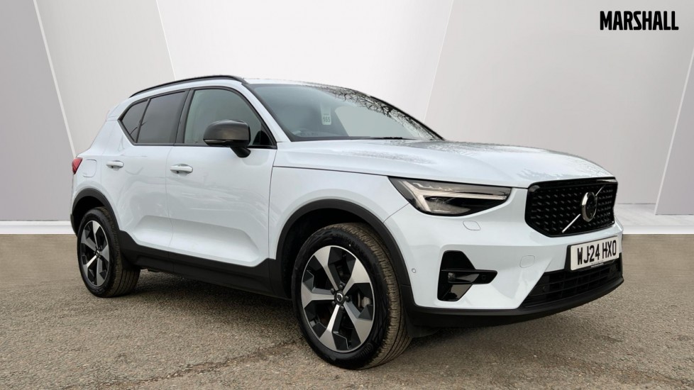 Main listing image - Volvo XC40