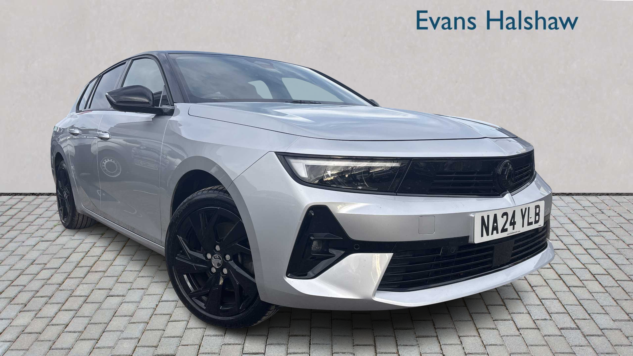 Main listing image - Vauxhall Astra Sports Tourer