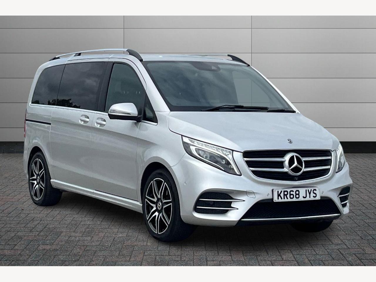 Main listing image - Mercedes-Benz V-Class