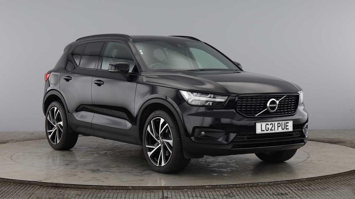 Main listing image - Volvo XC40
