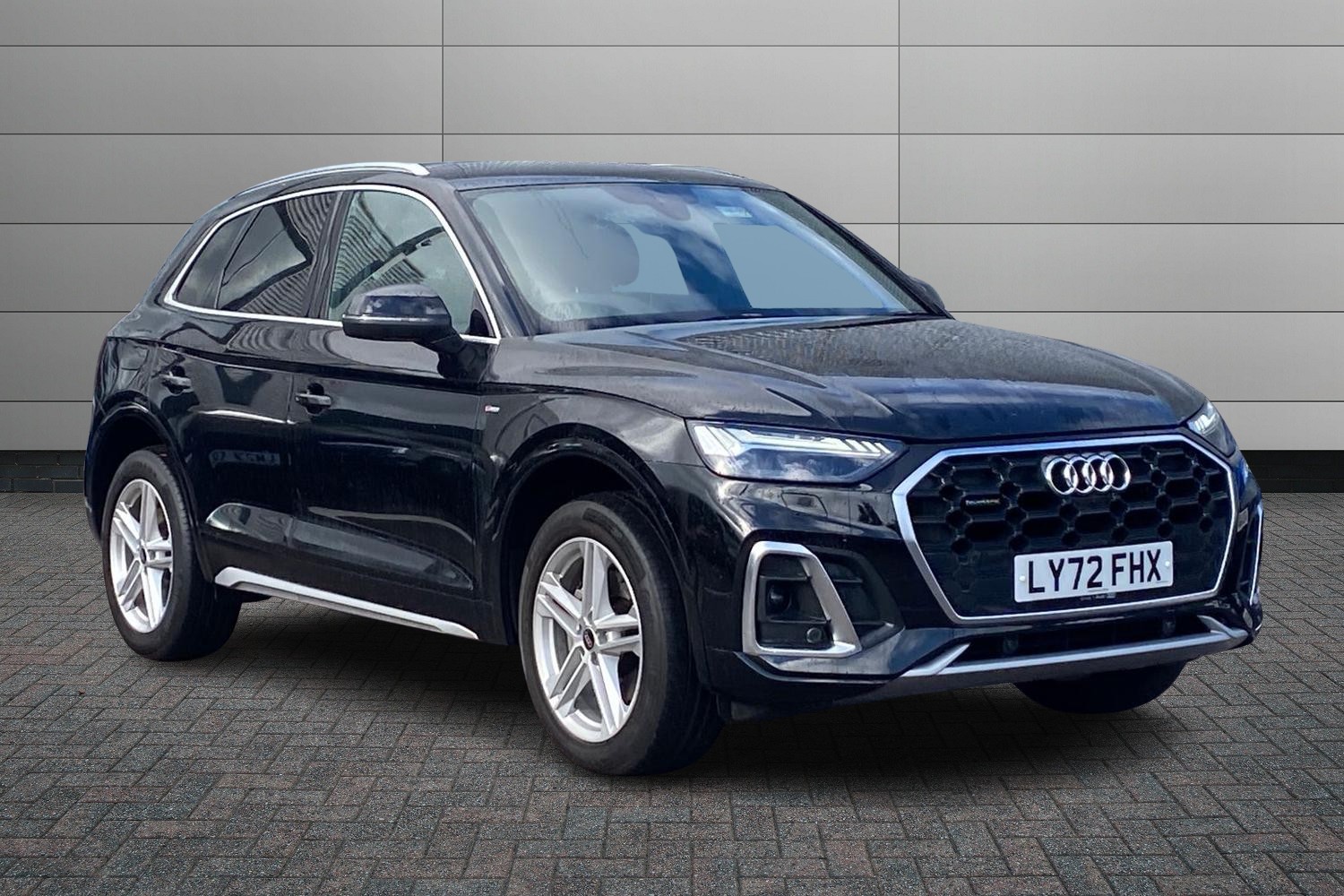 Main listing image - Audi Q5