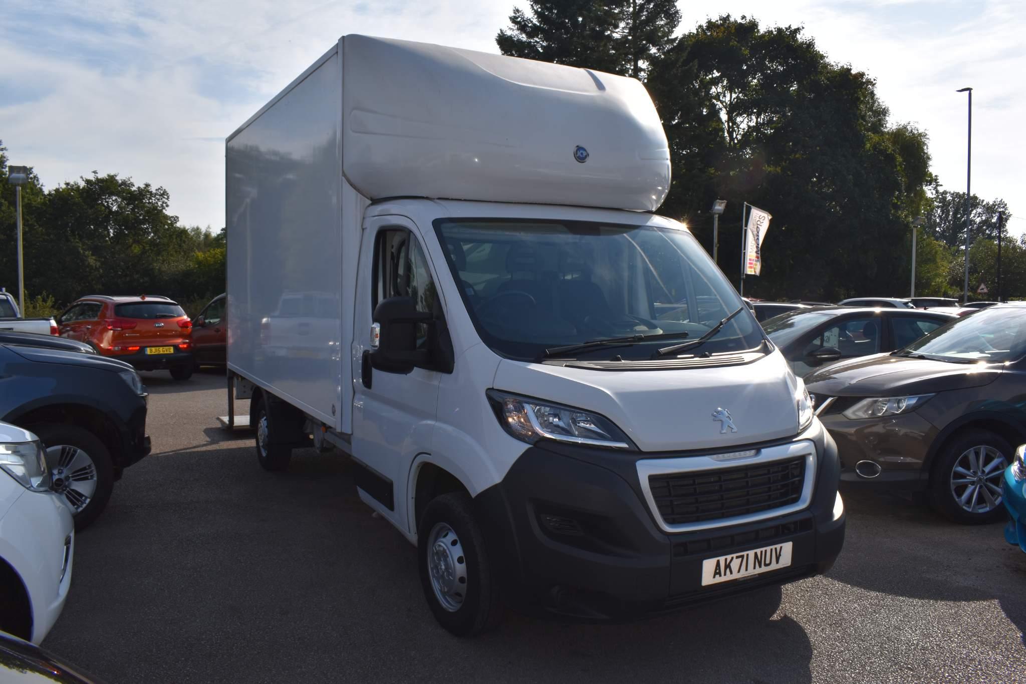 Main listing image - Peugeot Boxer