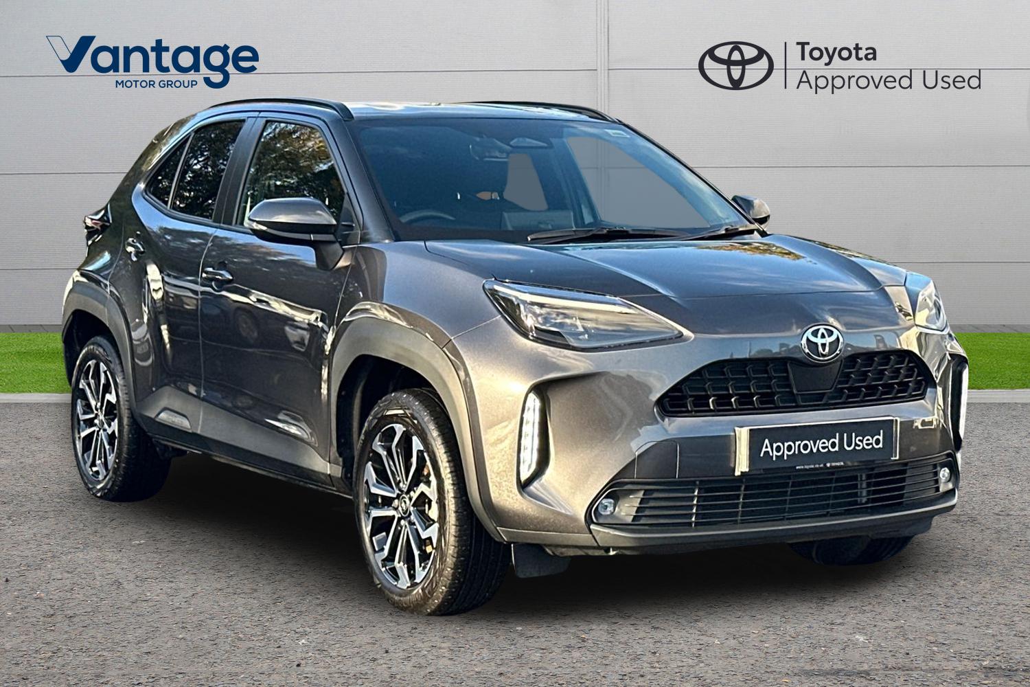 Main listing image - Toyota Yaris Cross