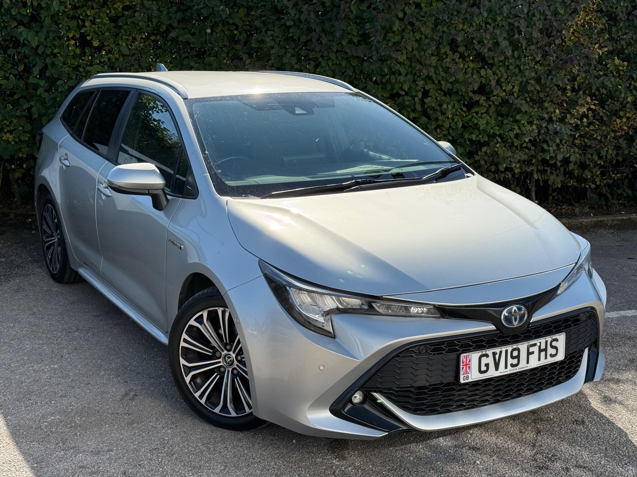 Main listing image - Toyota Corolla Touring Sport