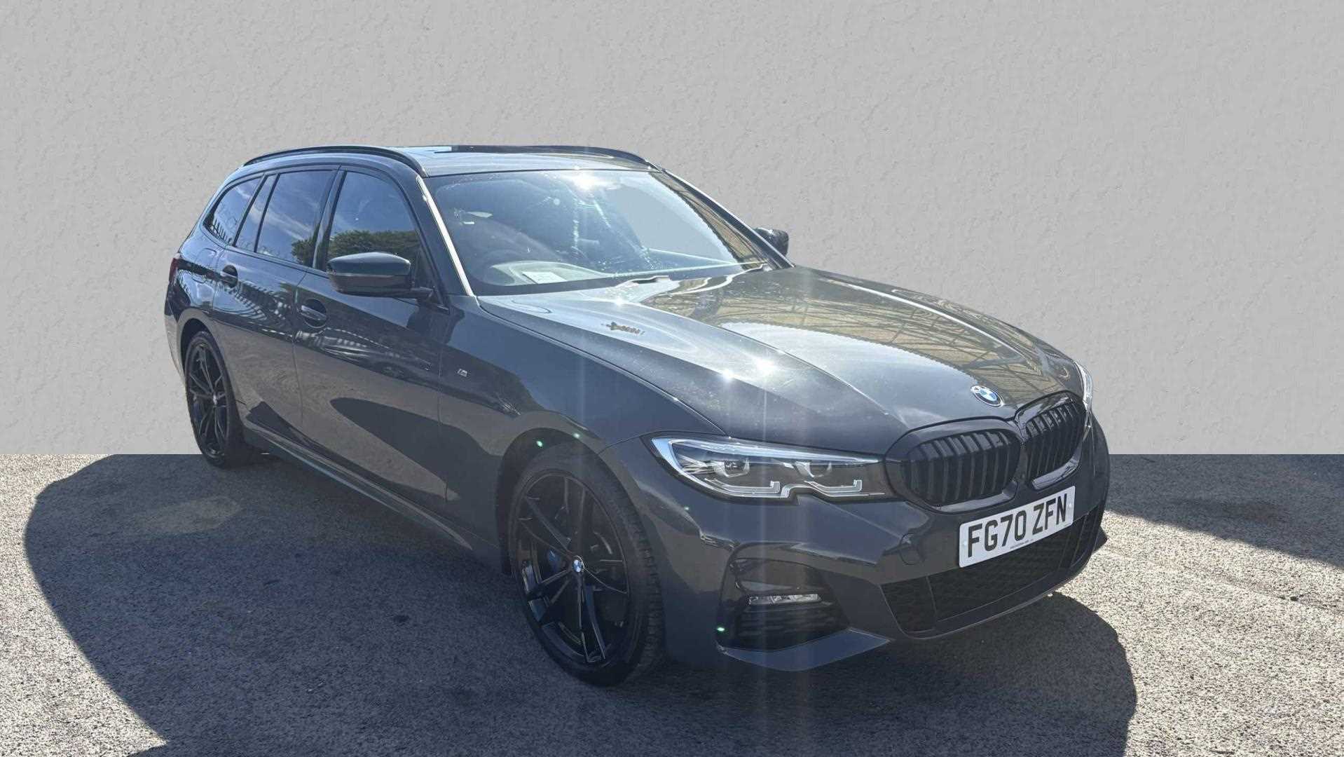 Main listing image - BMW 3 Series Touring