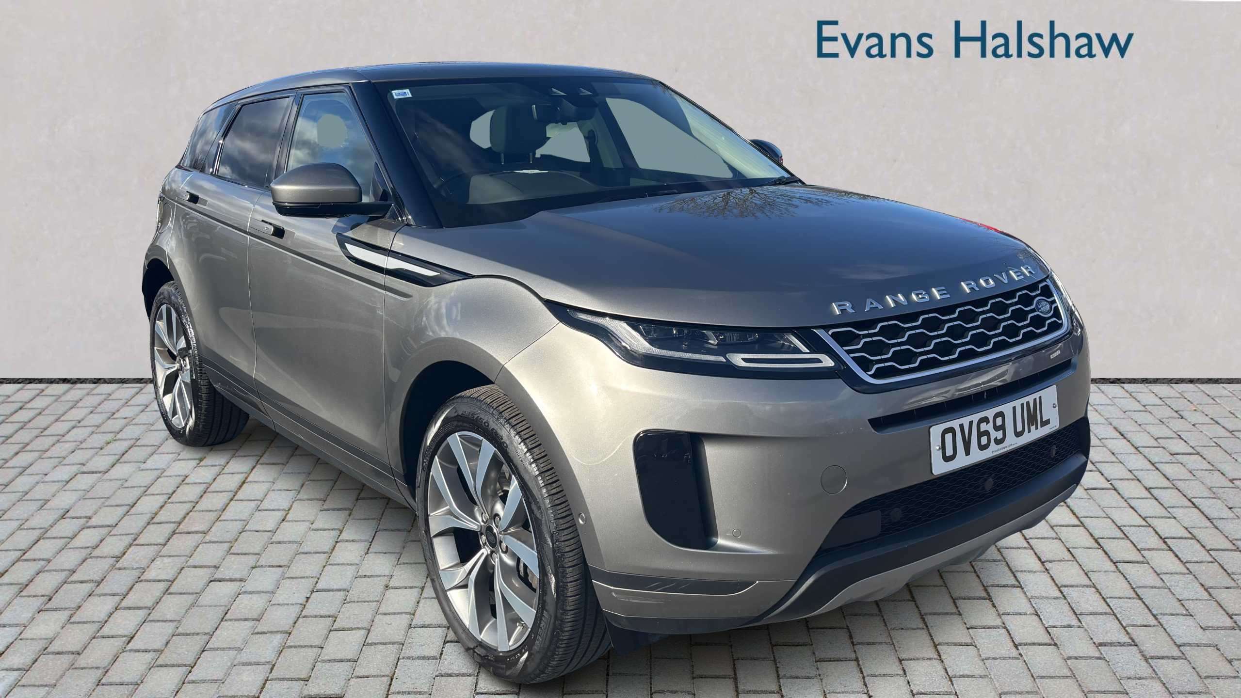 Main listing image - Land Rover Range Rover Evoque