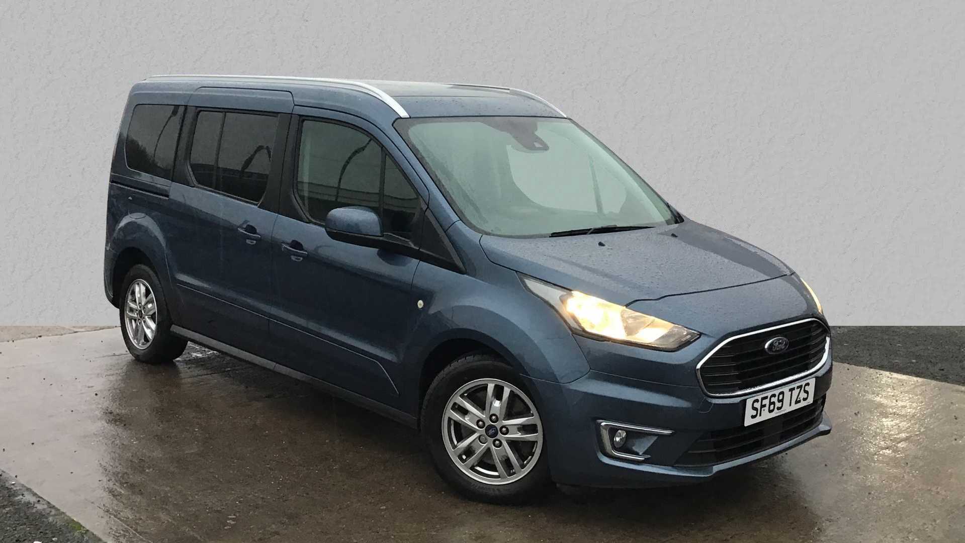 Main listing image - Ford Grand Tourneo Connect