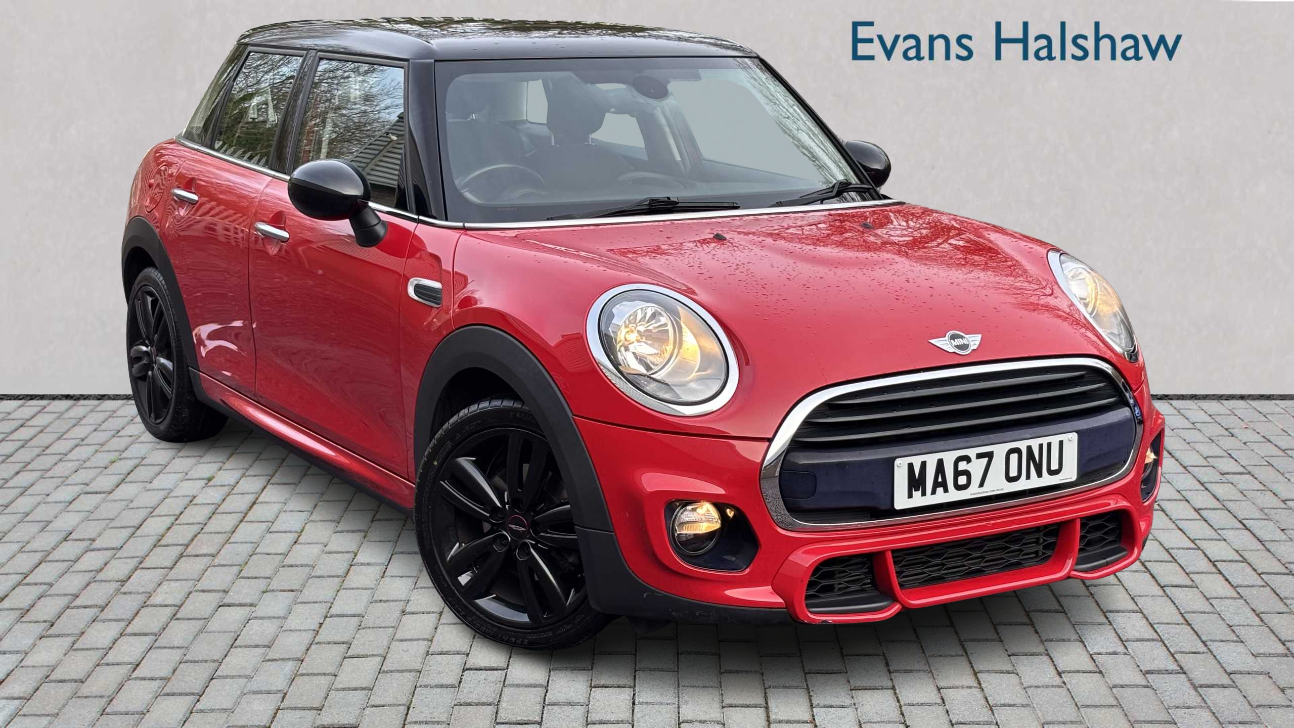Main listing image - MINI Hatchback 5dr