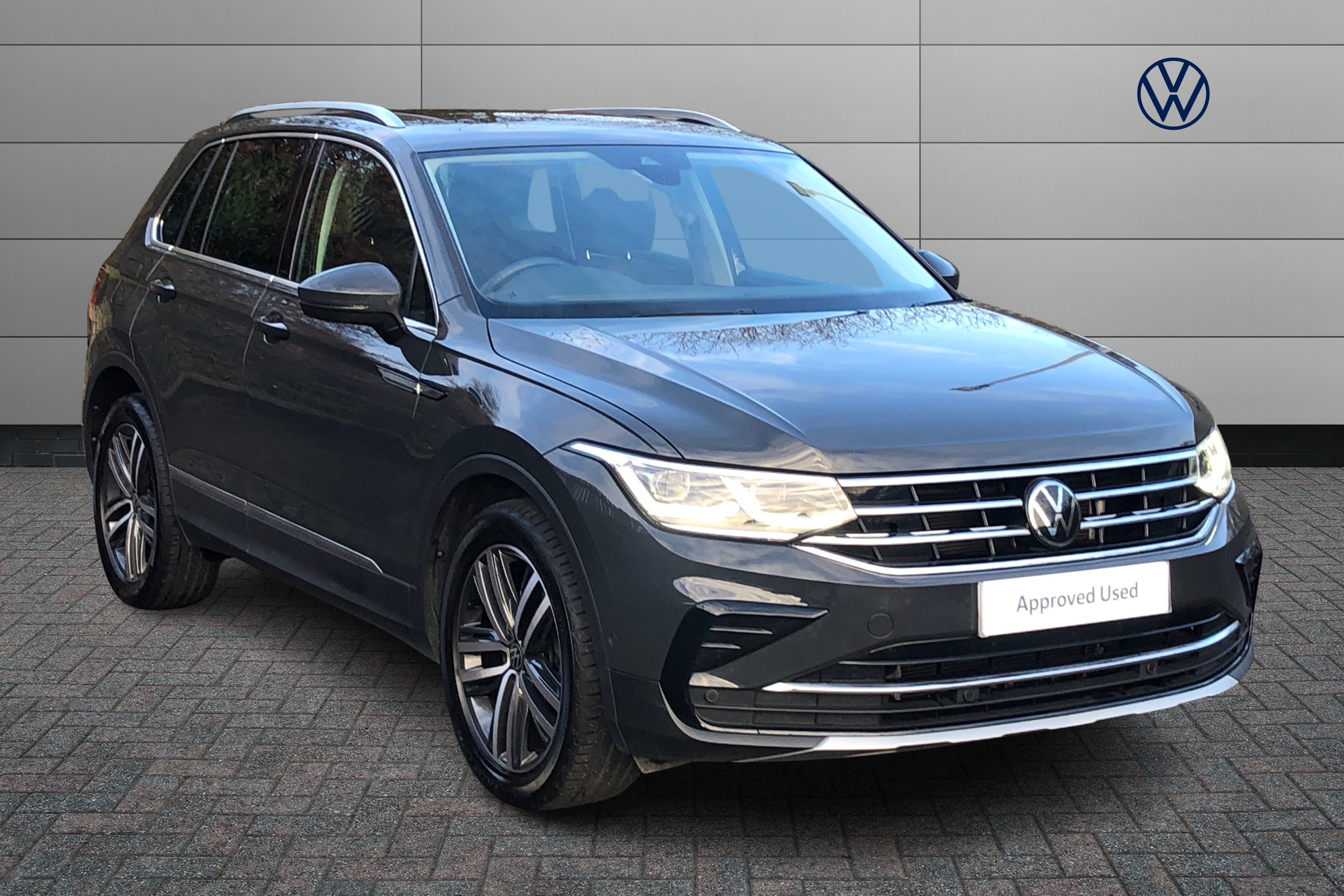Main listing image - Volkswagen Tiguan