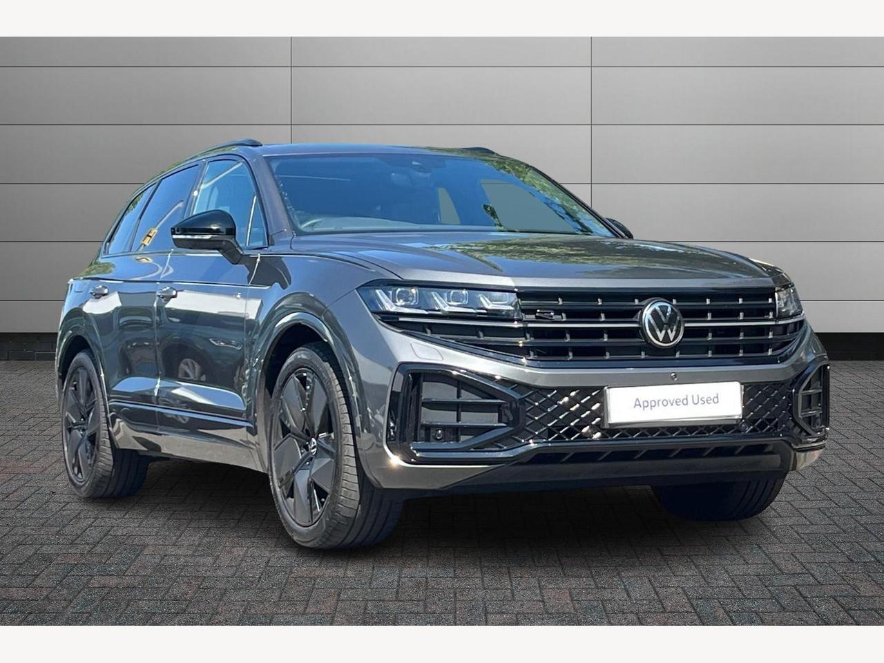 Main listing image - Volkswagen Touareg