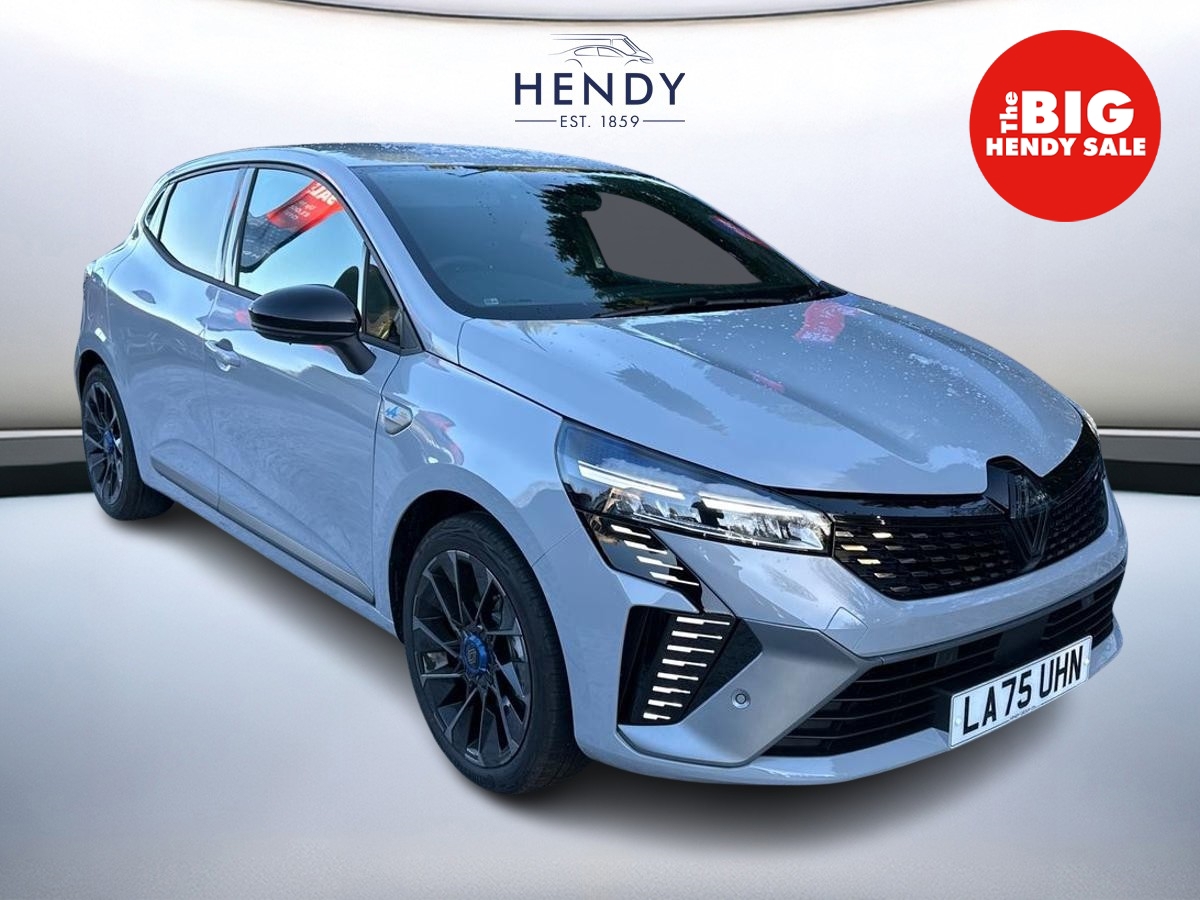 Main listing image - Renault Clio