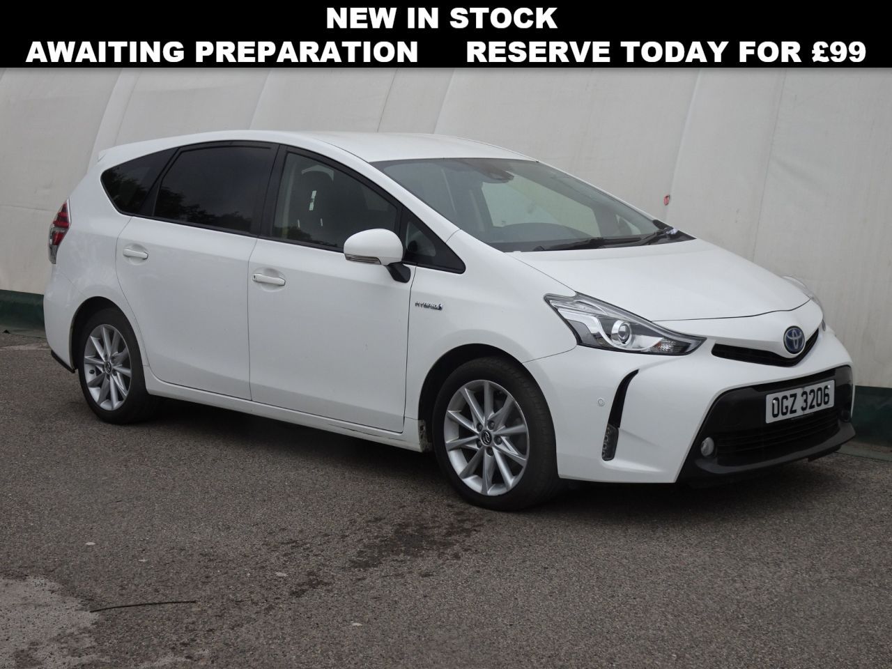 Main listing image - Toyota Prius+