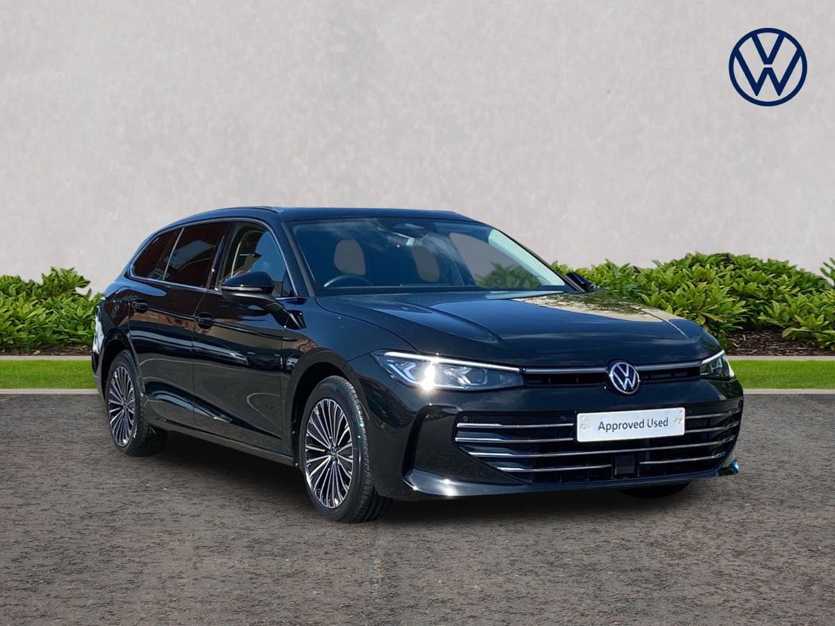 Main listing image - Volkswagen Passat
