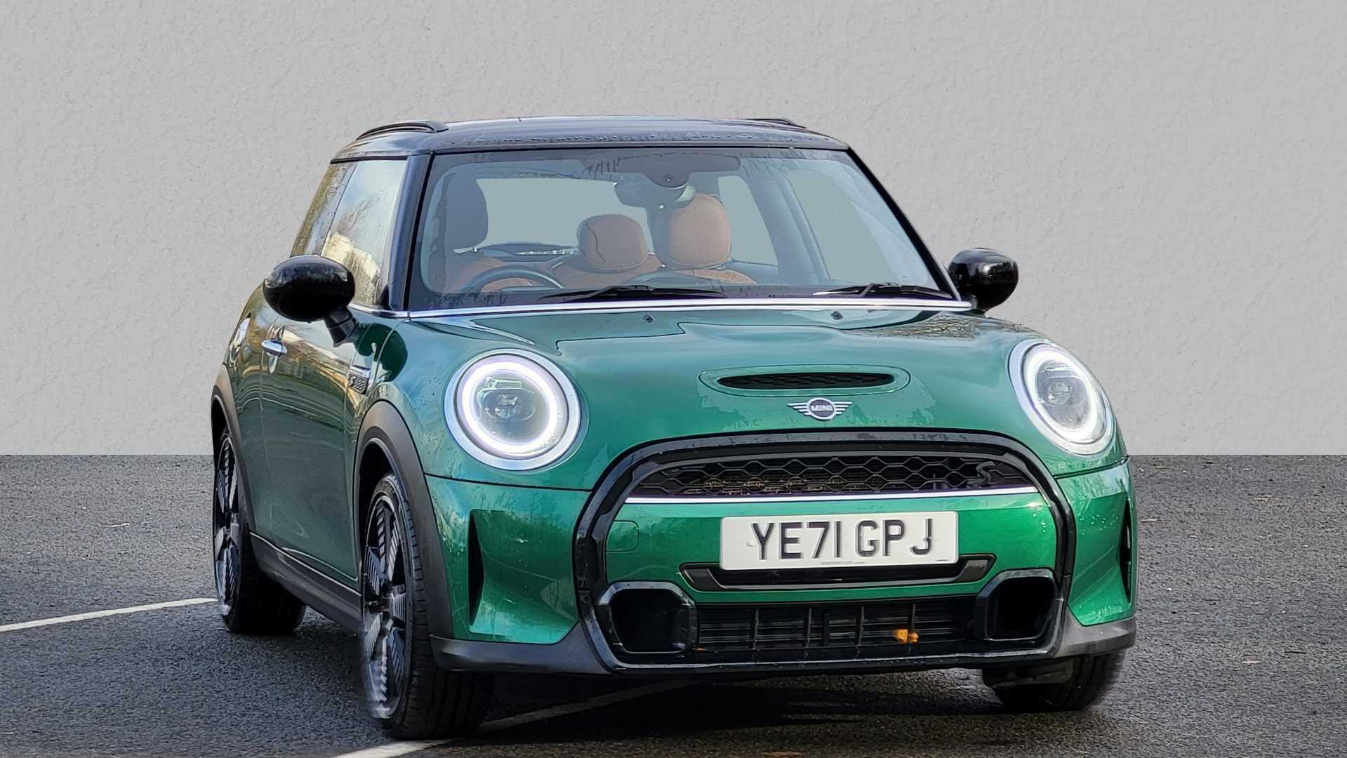 Main listing image - MINI Hatchback