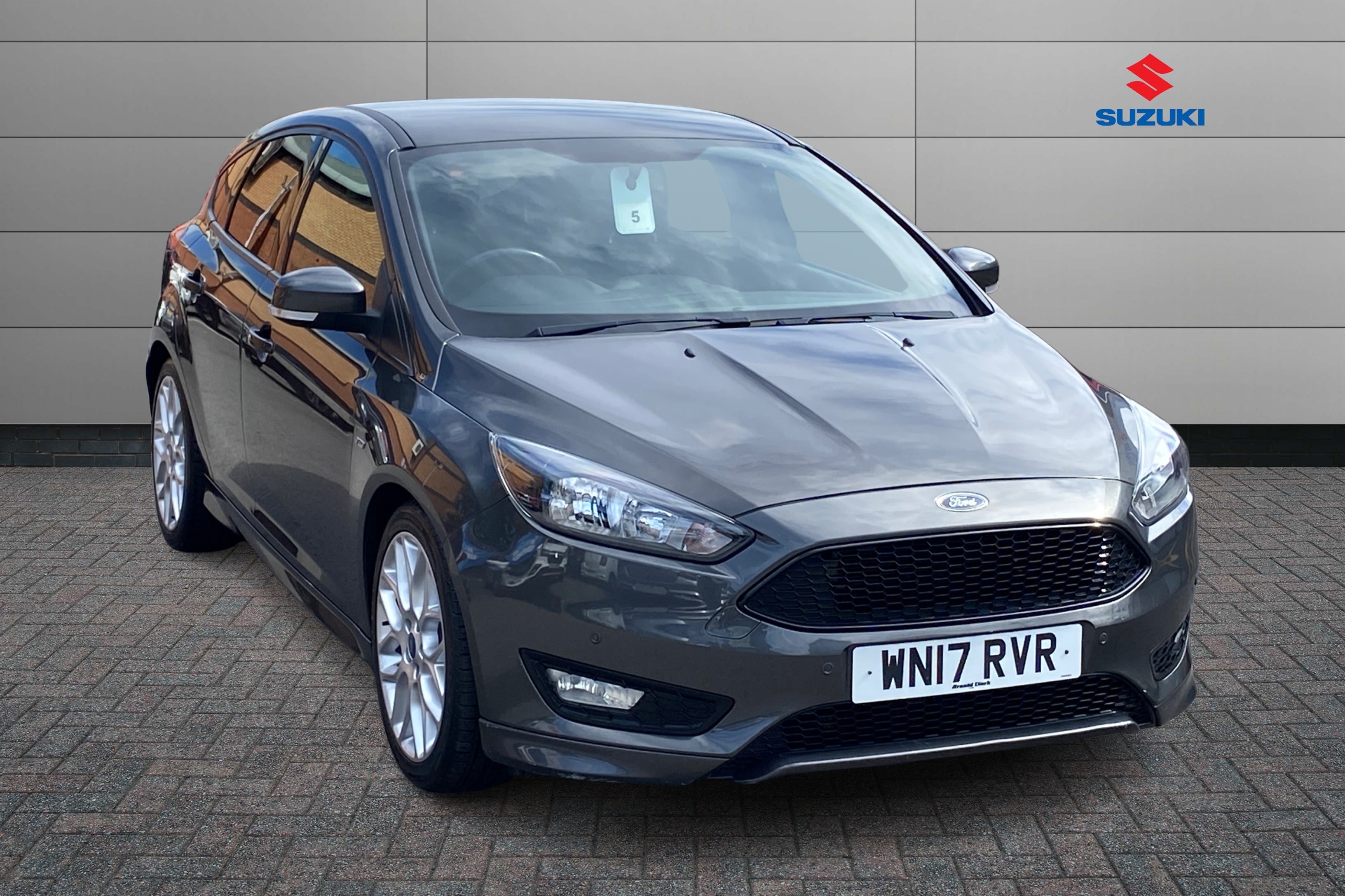 Main listing image - Ford Focus