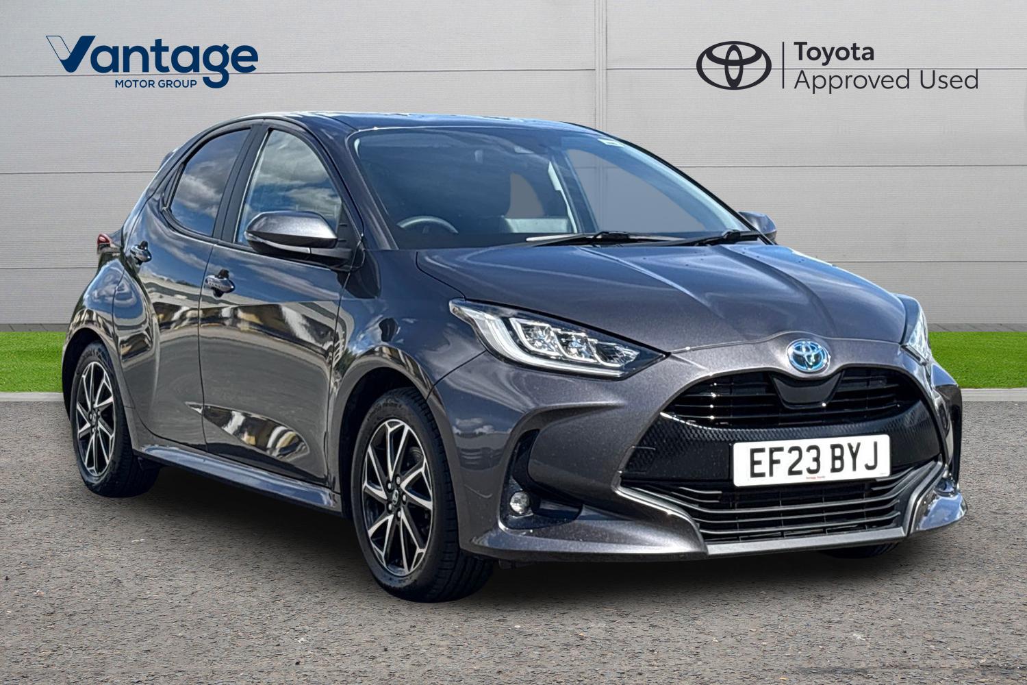 Main listing image - Toyota Yaris