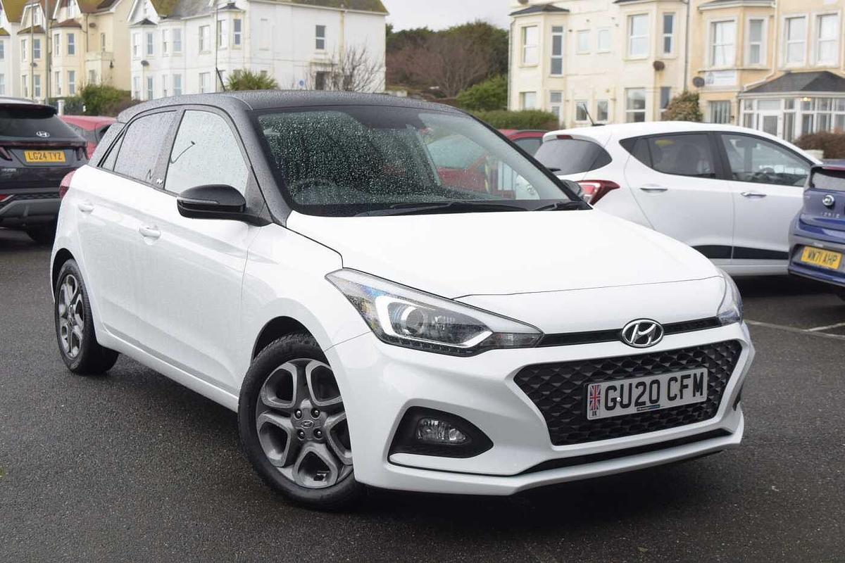 Main listing image - Hyundai i20