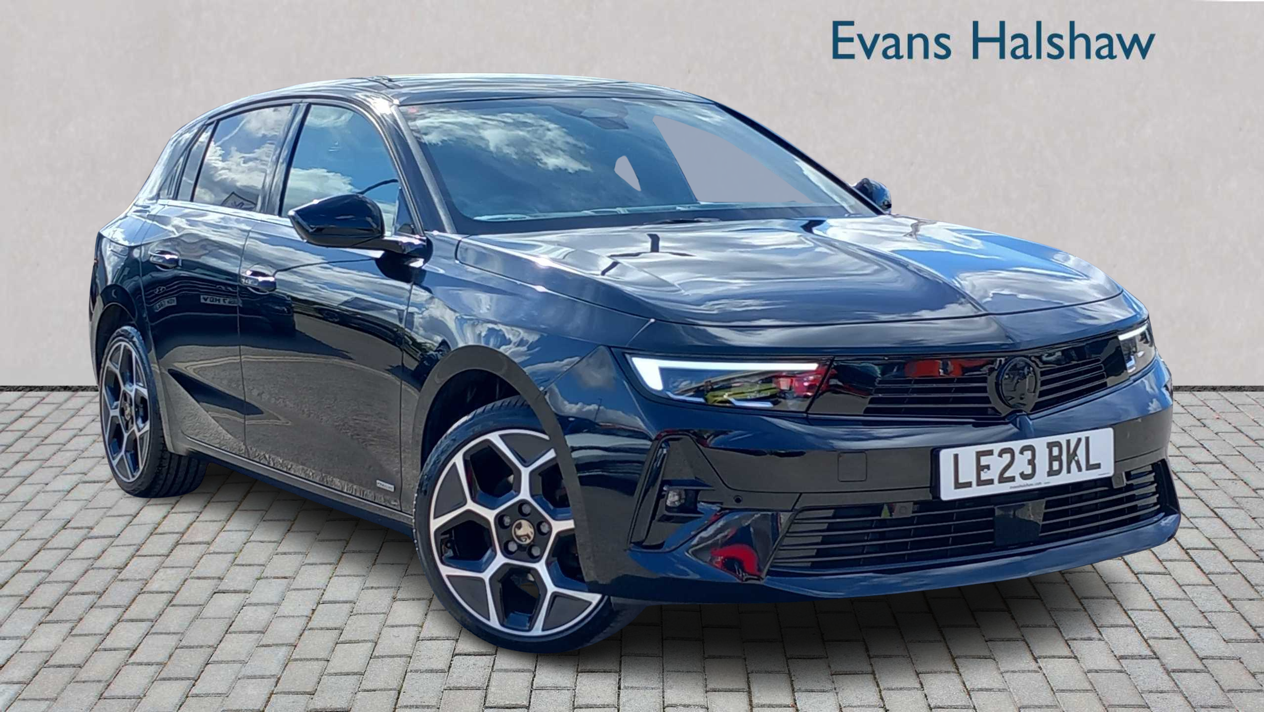 Main listing image - Vauxhall Astra