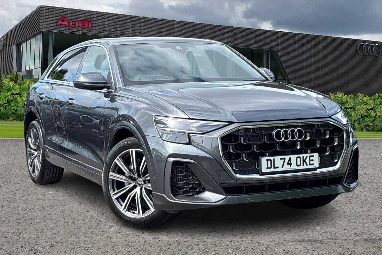 Main listing image - Audi Q8