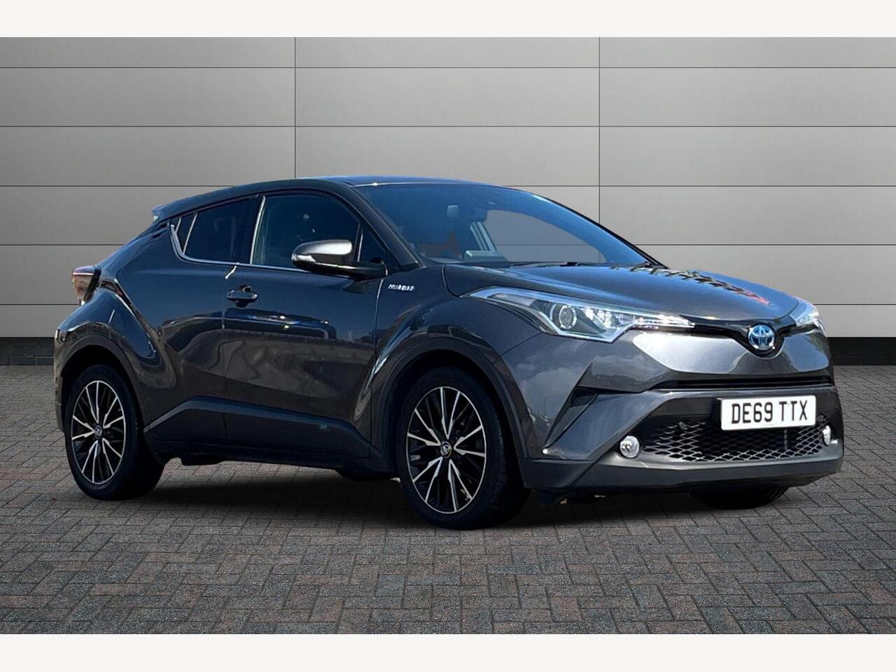 Main listing image - Toyota C-HR