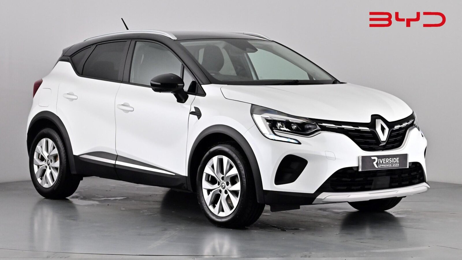 Main listing image - Renault Captur