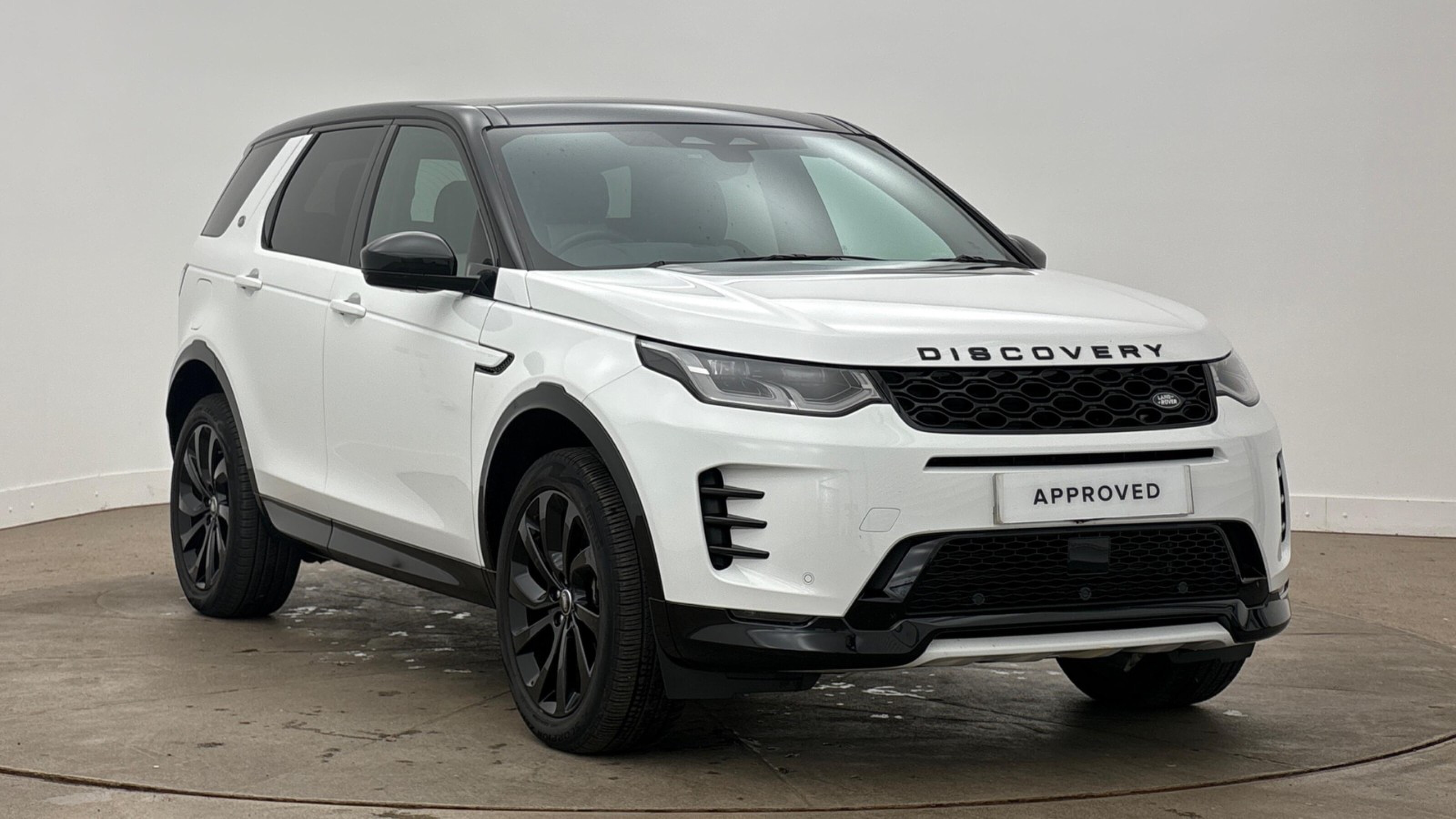 Main listing image - Land Rover Discovery Sport