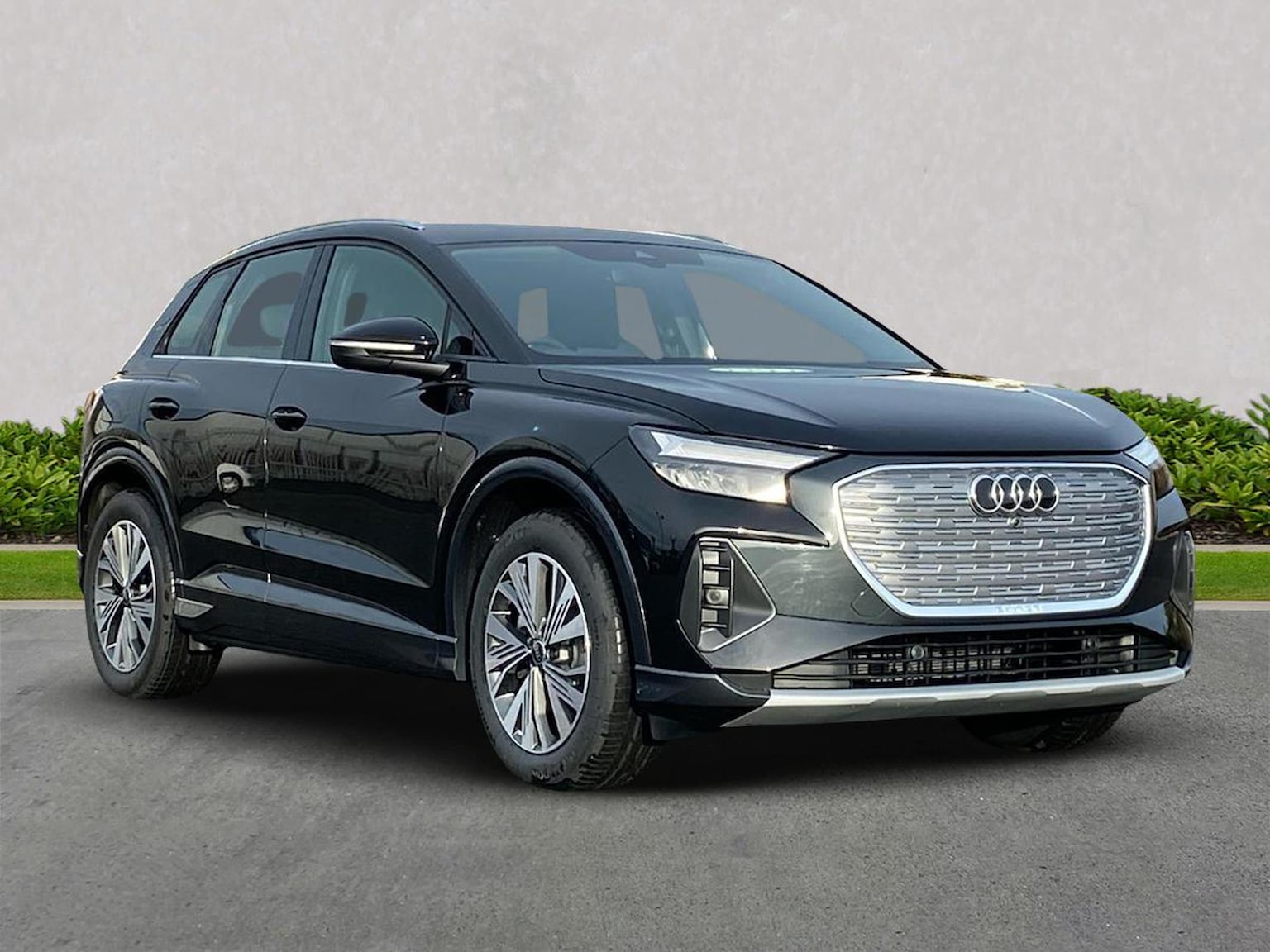 Main listing image - Audi Q4