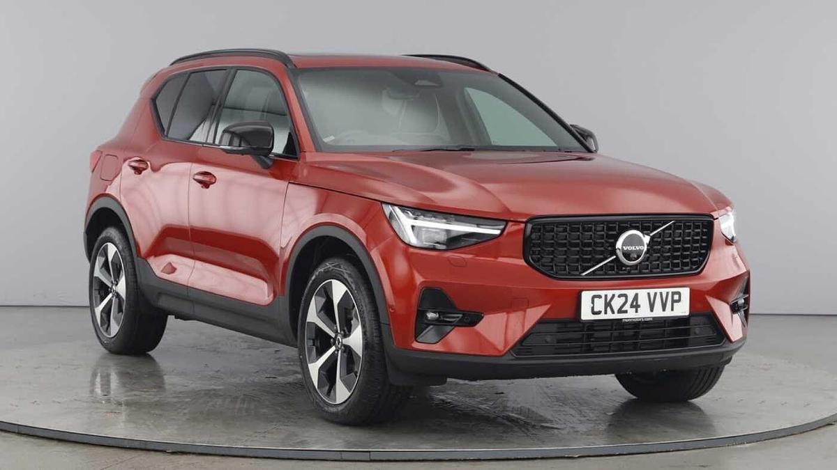 Main listing image - Volvo XC40