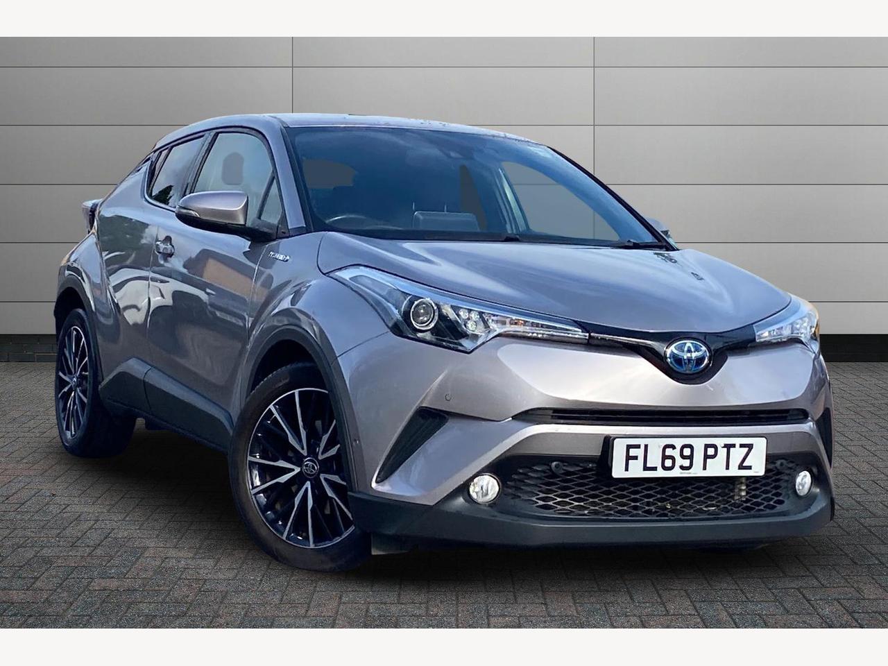 Main listing image - Toyota C-HR