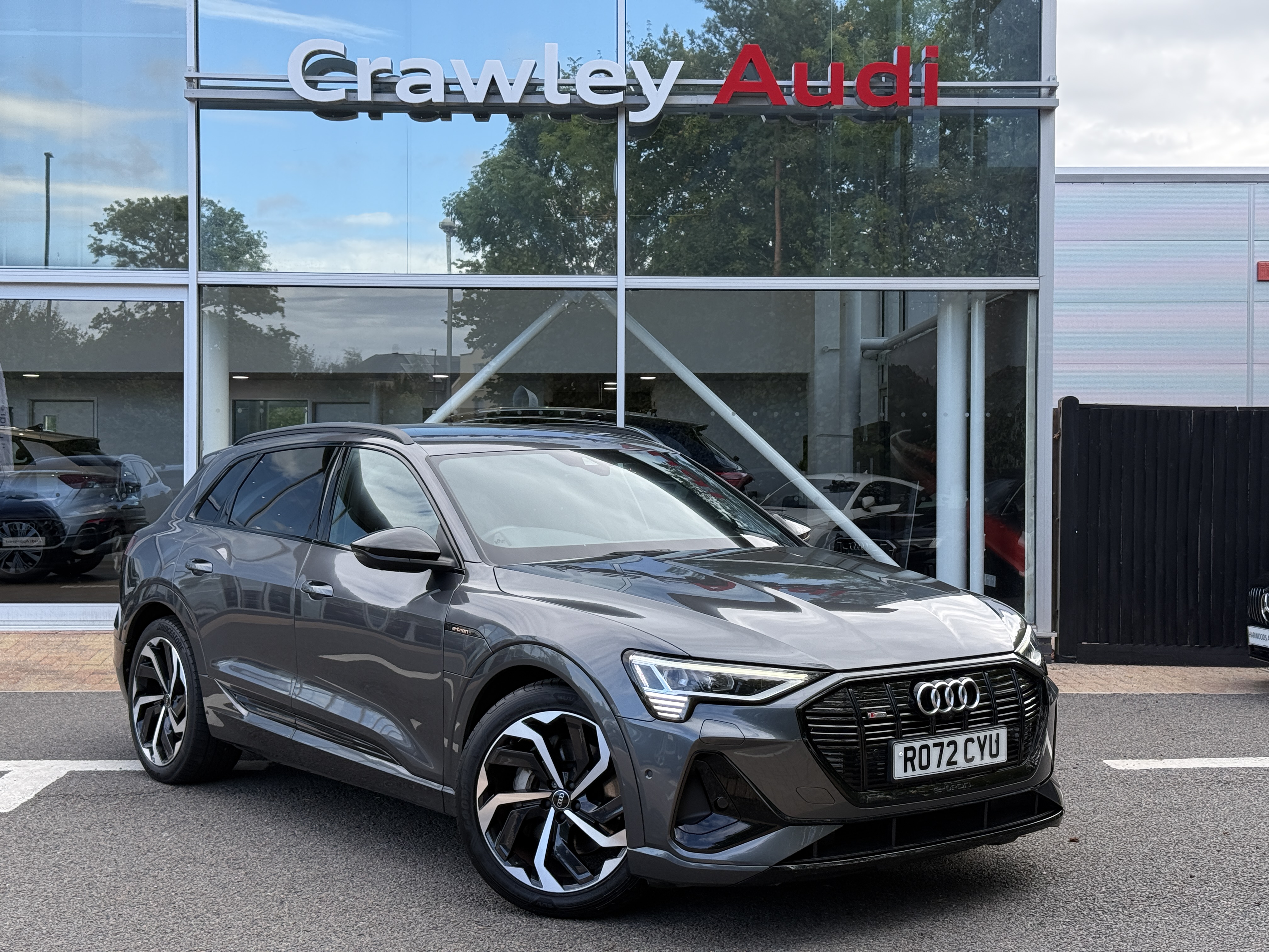 Main listing image - Audi e-tron
