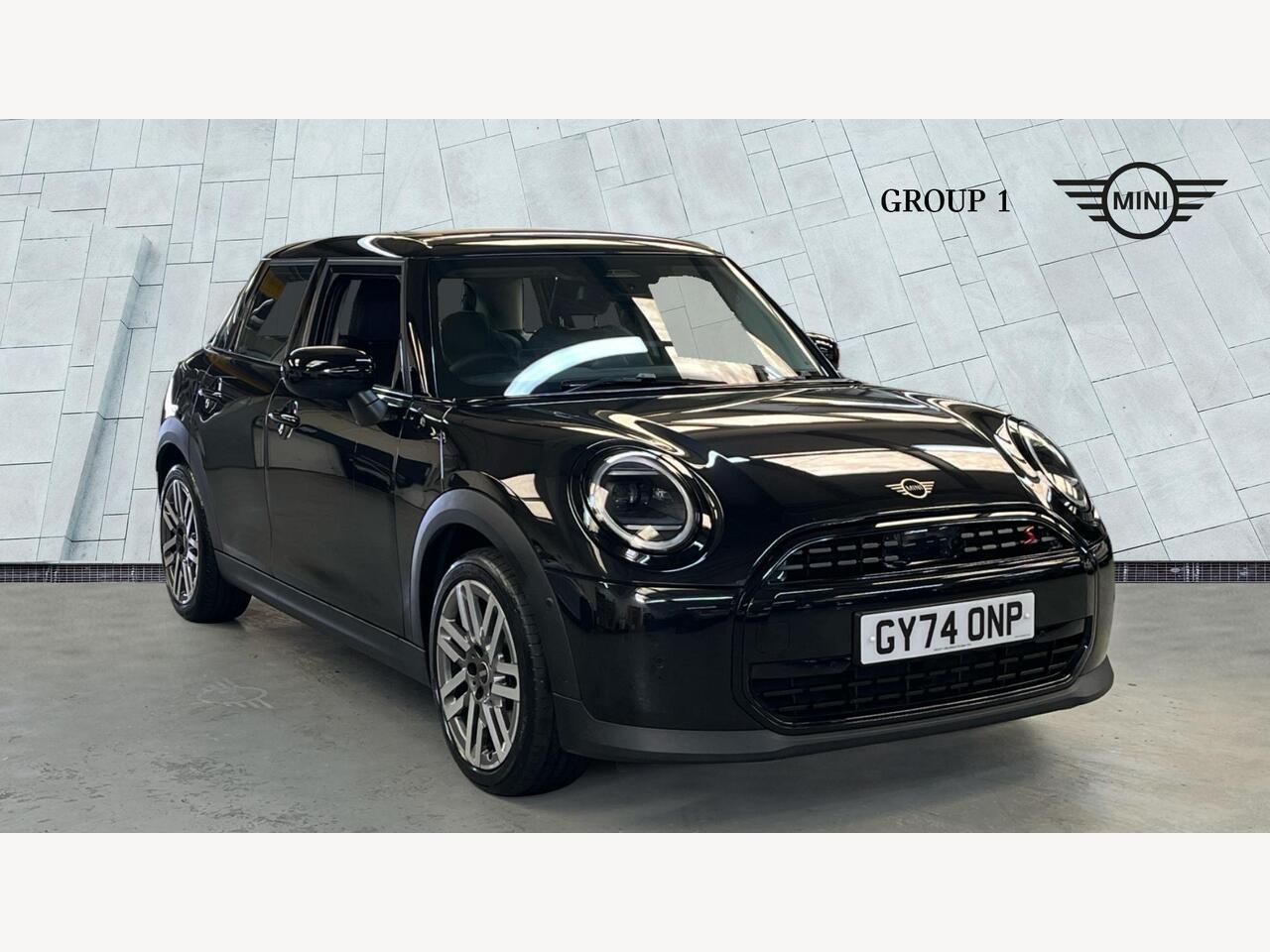 Main listing image - MINI Hatchback 5dr
