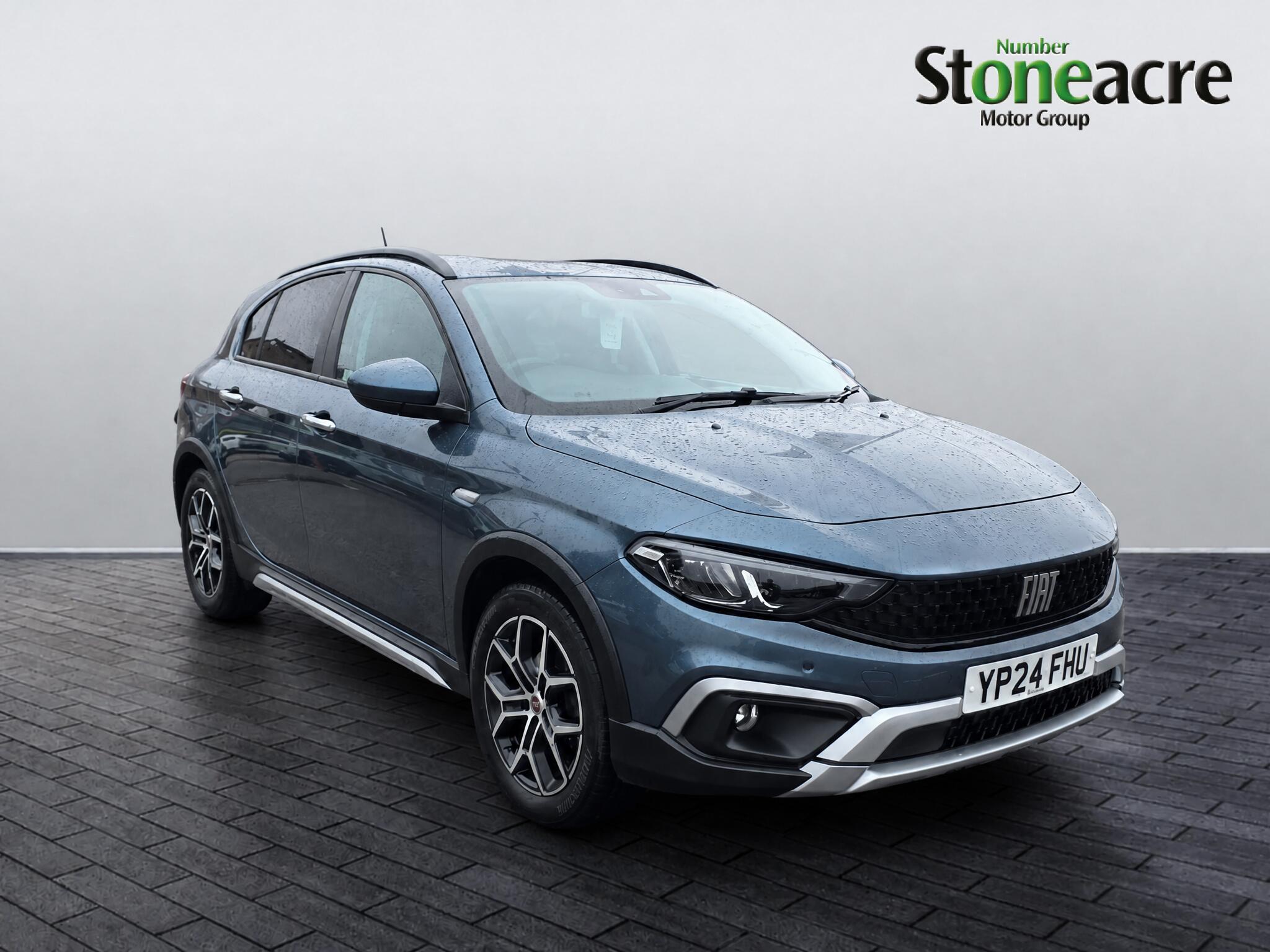 Main listing image - Fiat Tipo Cross