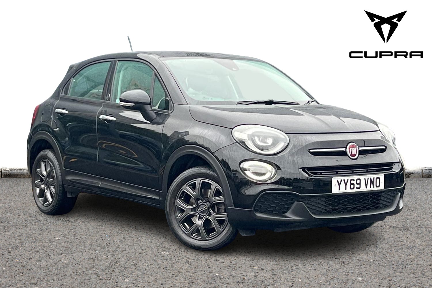 Main listing image - Fiat 500X