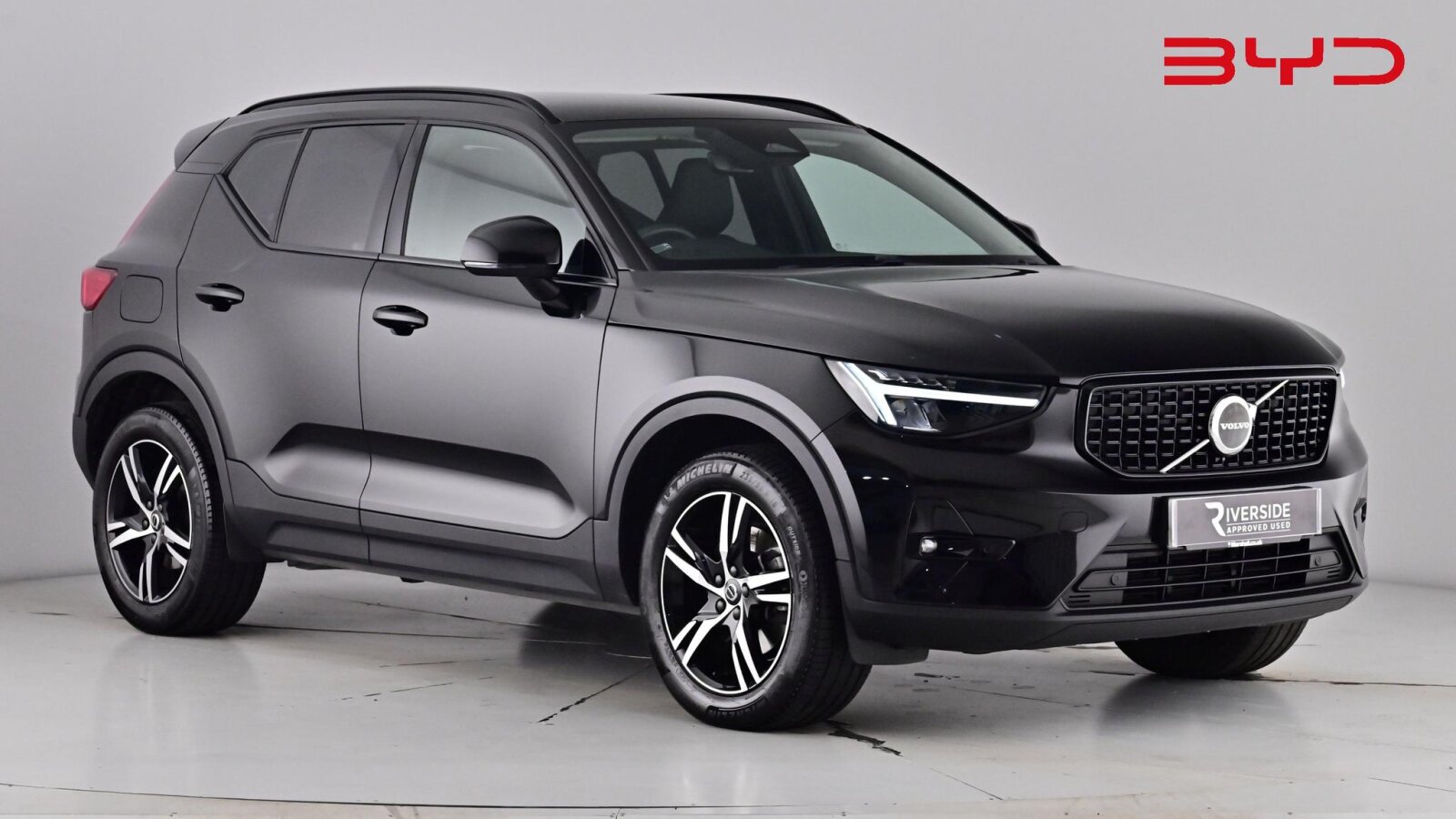 Main listing image - Volvo XC40