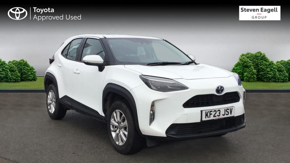 Main listing image - Toyota Yaris Cross