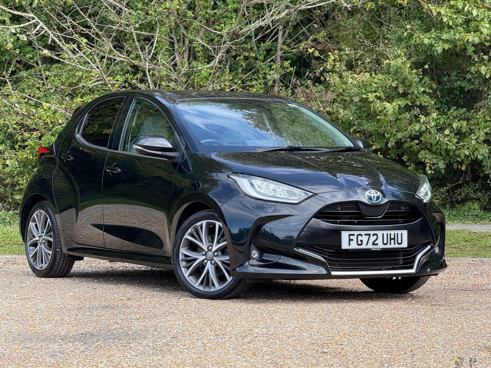 Main listing image - Toyota Yaris