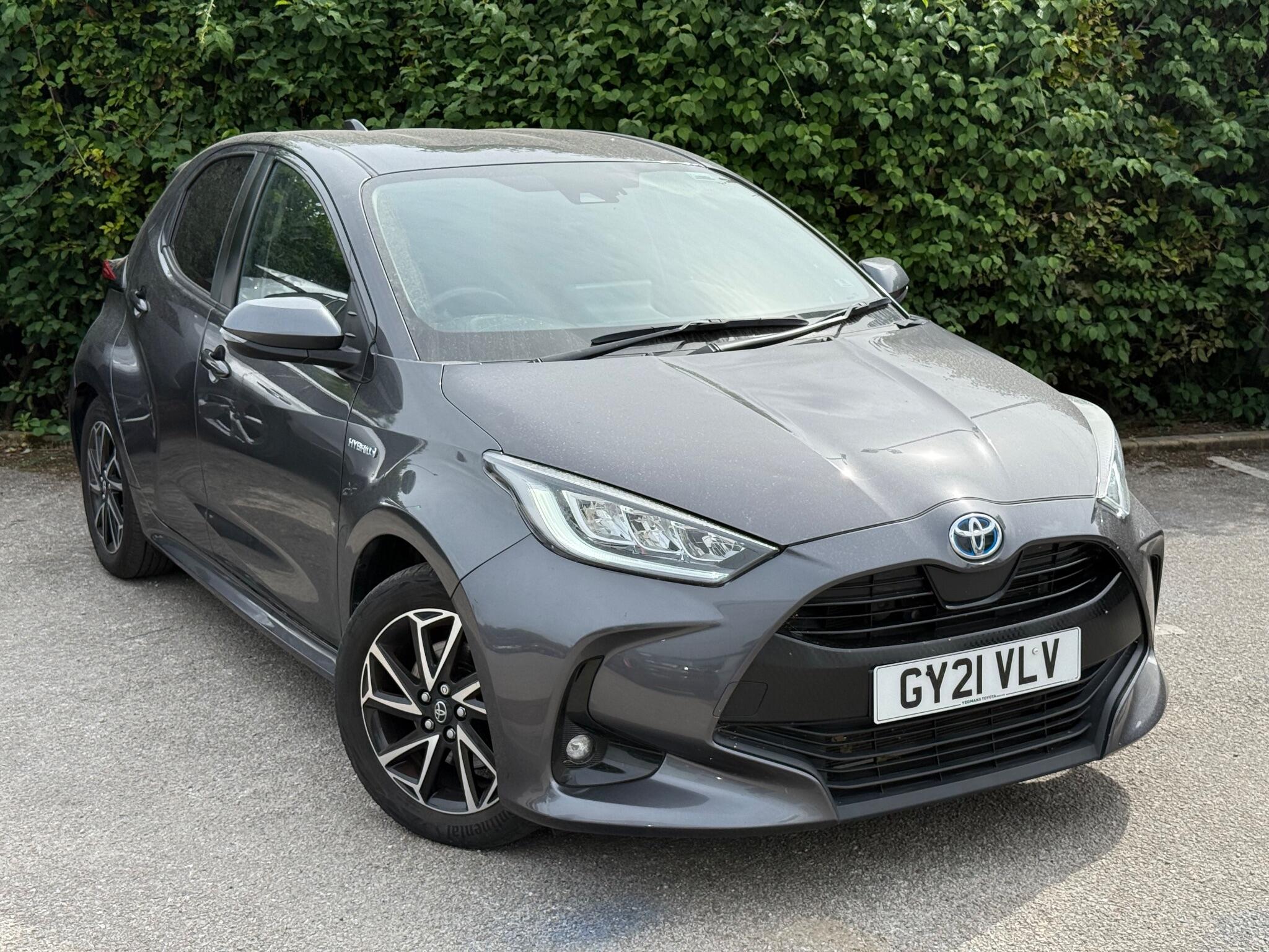 Main listing image - Toyota Yaris