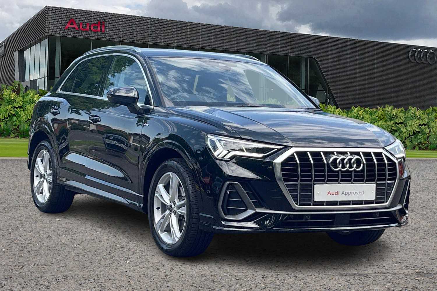 Main listing image - Audi Q3
