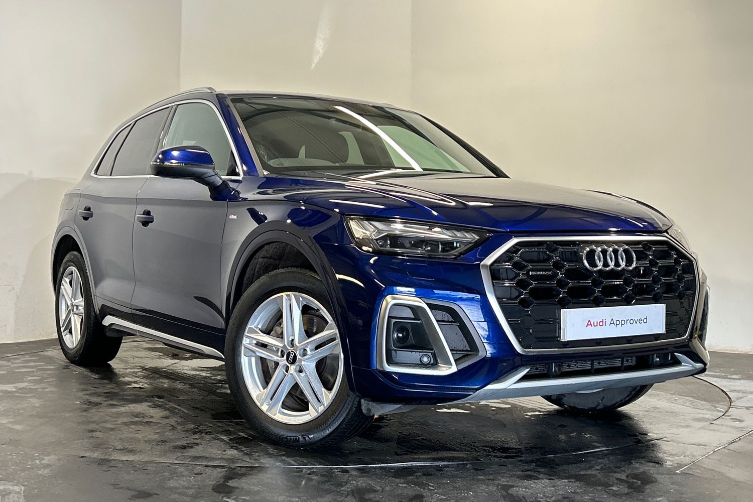 Main listing image - Audi Q5