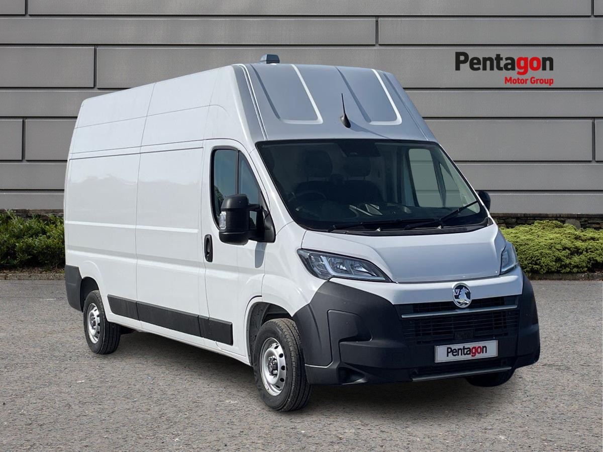Main listing image - Vauxhall Movano