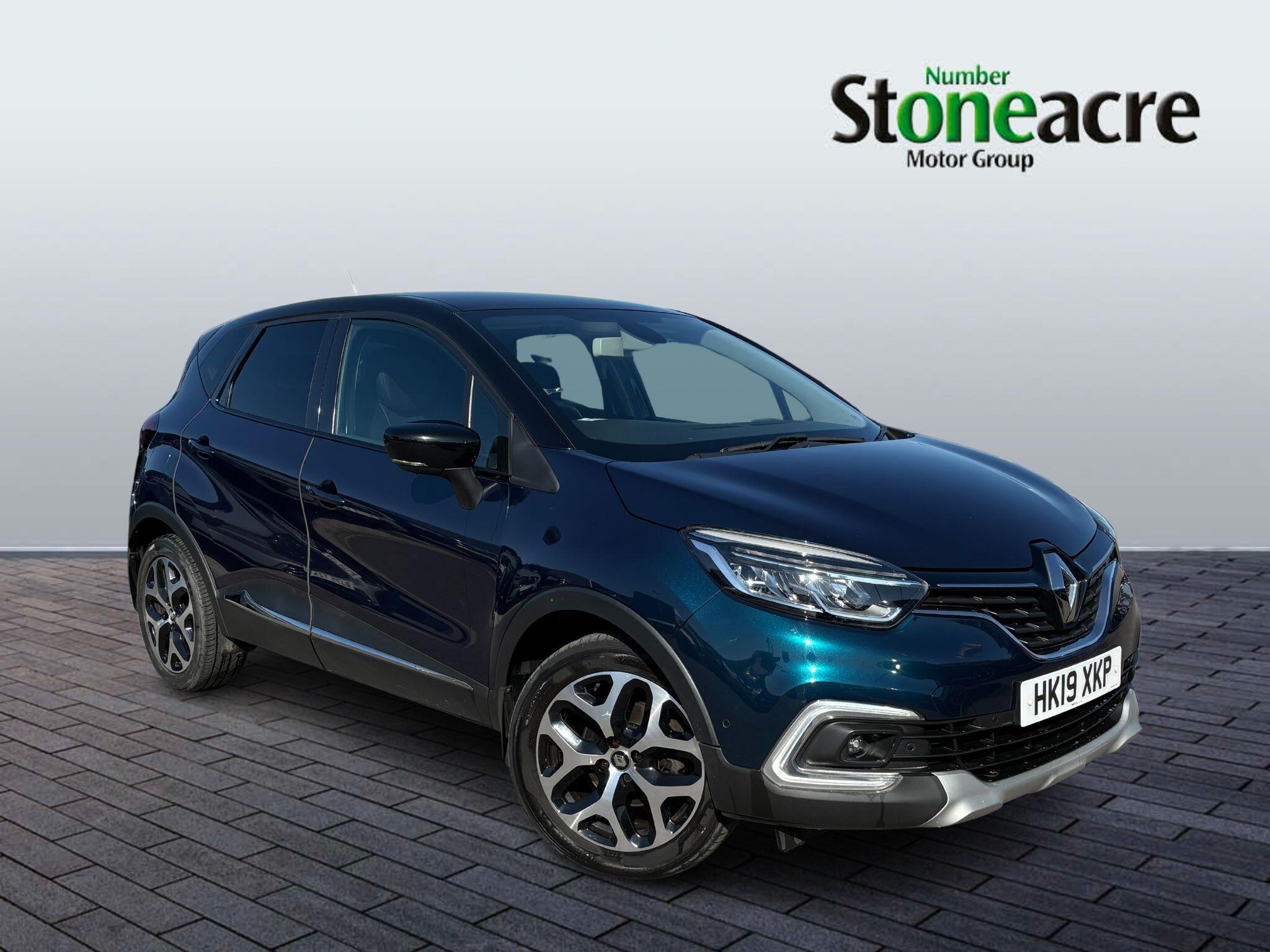 Main listing image - Renault Captur