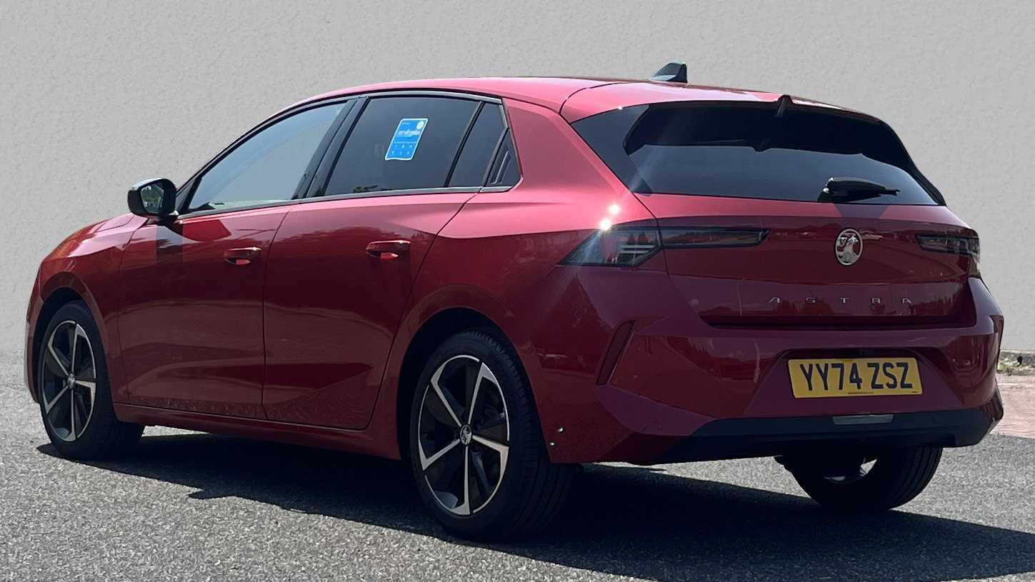 Main listing image - Vauxhall Astra