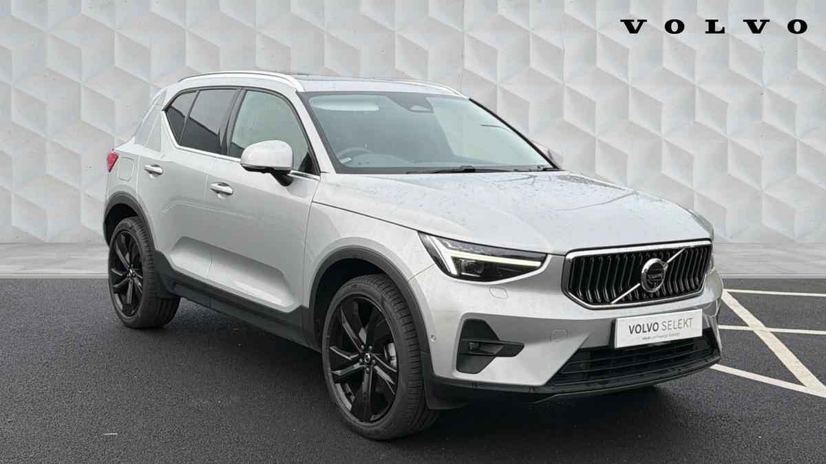 Main listing image - Volvo XC40