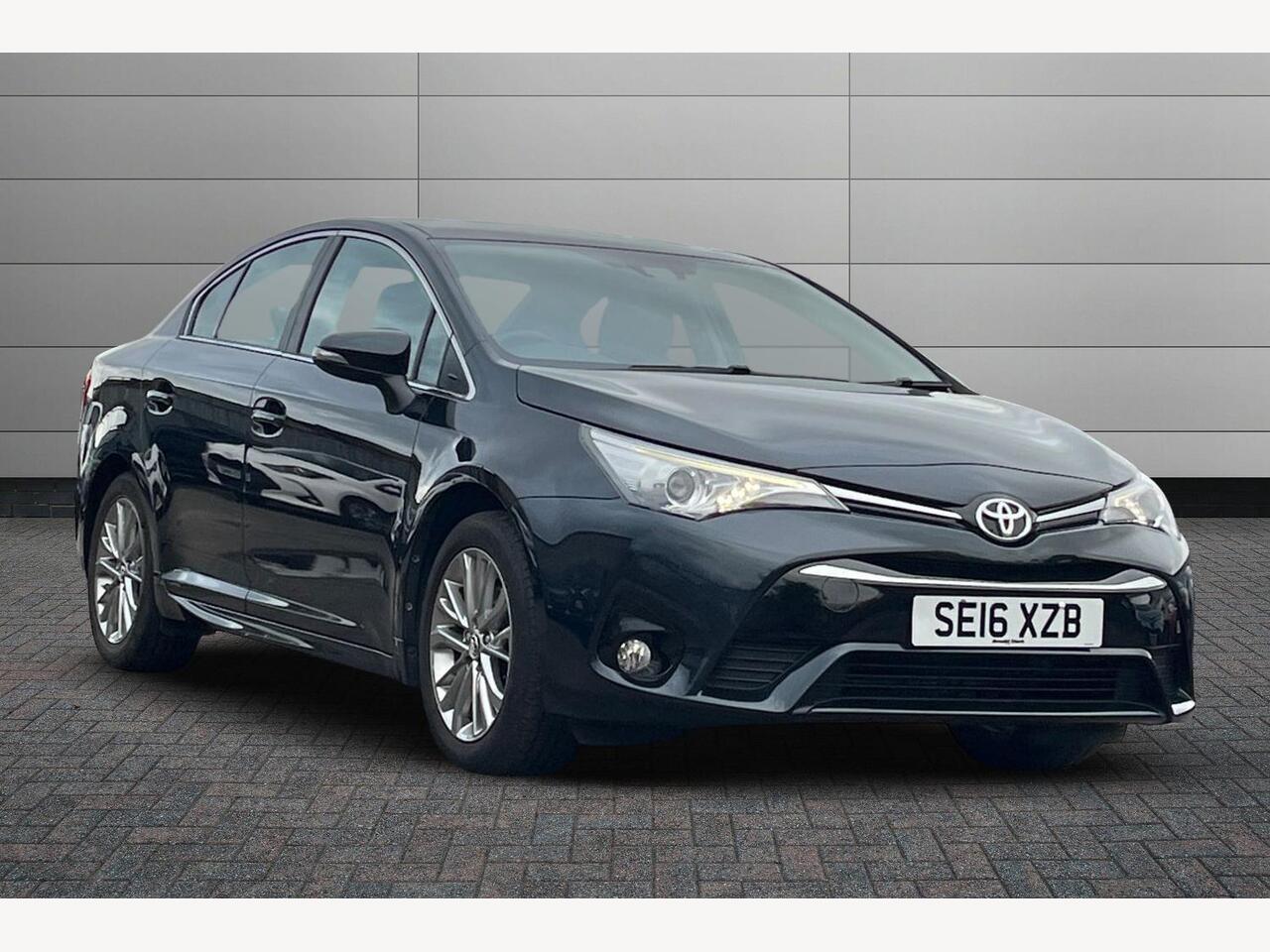 Main listing image - Toyota Avensis