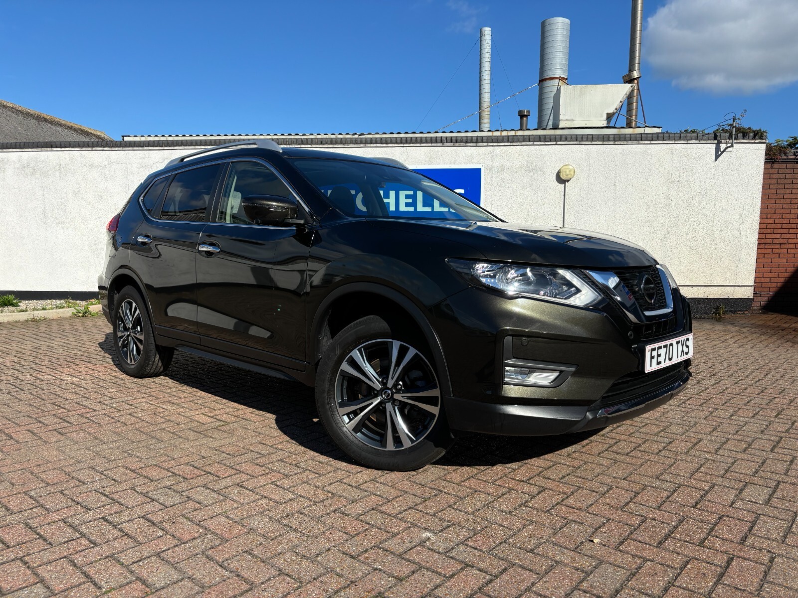 Main listing image - Nissan X-Trail