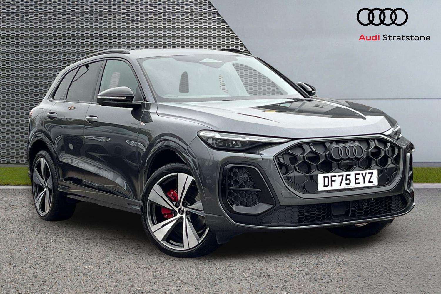 Main listing image - Audi Q5