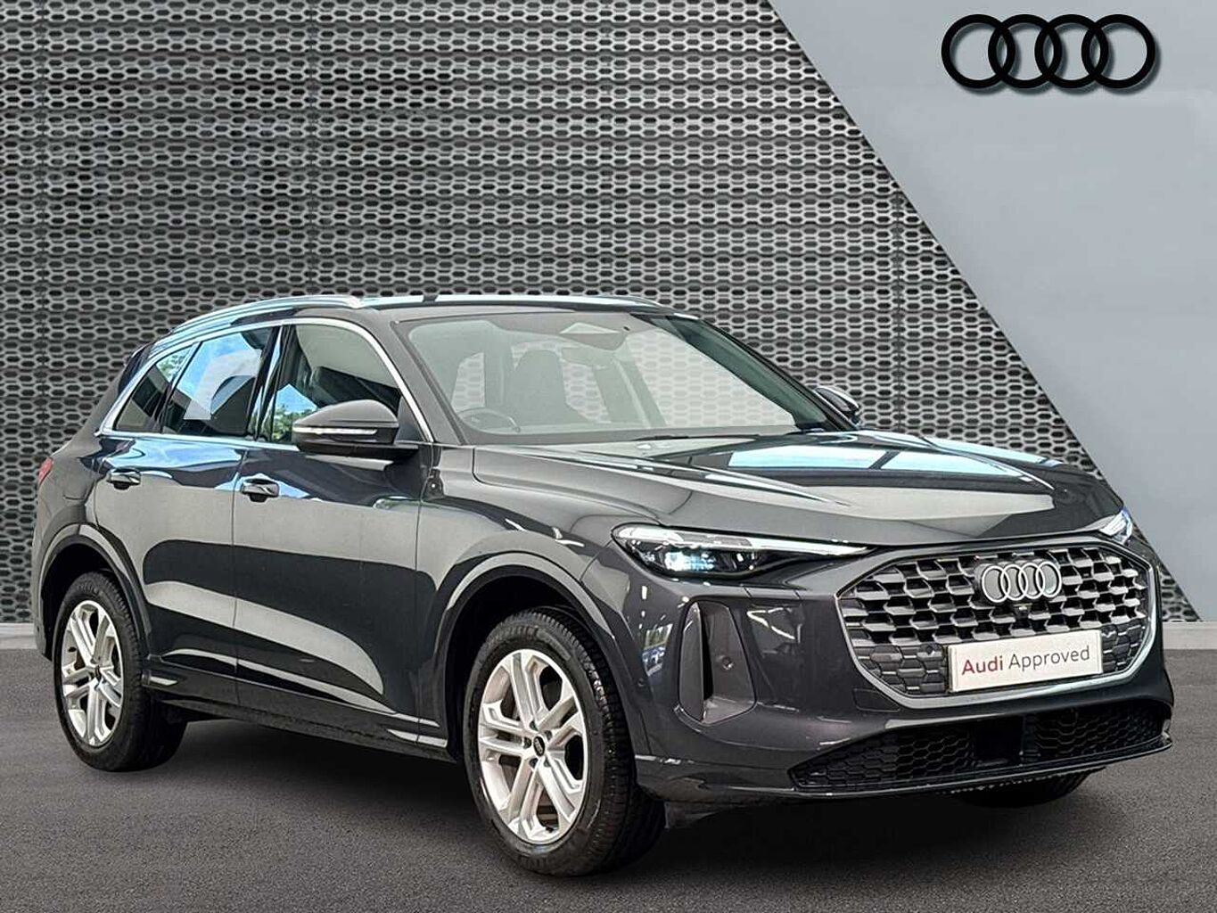 Main listing image - Audi Q5