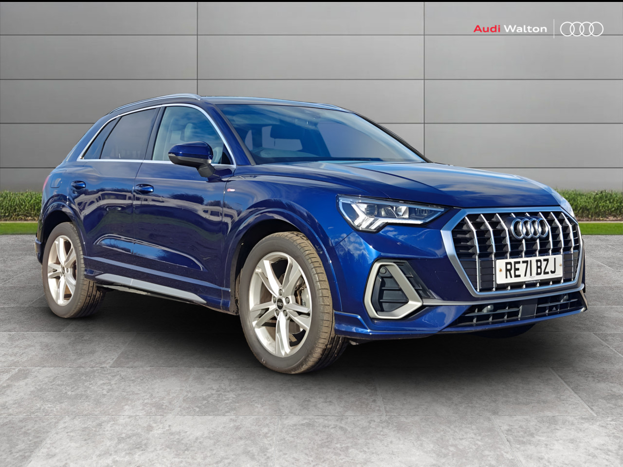 Main listing image - Audi Q3