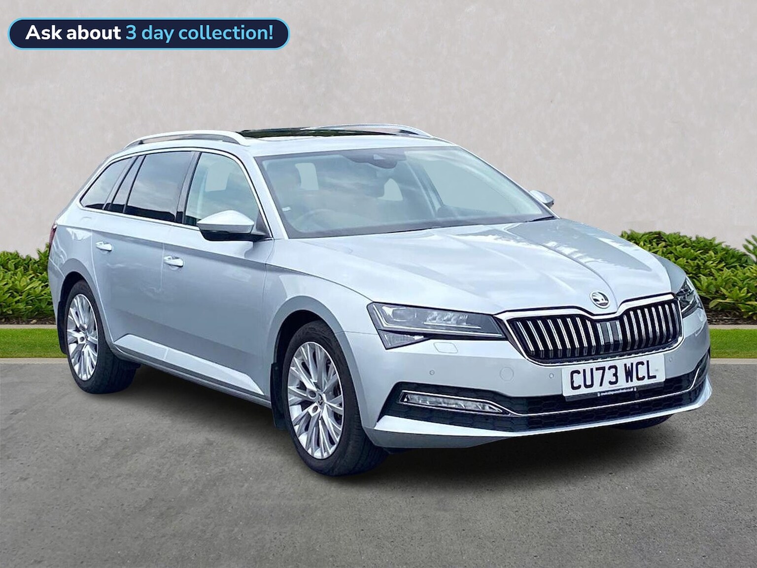 Main listing image - Skoda Superb Estate