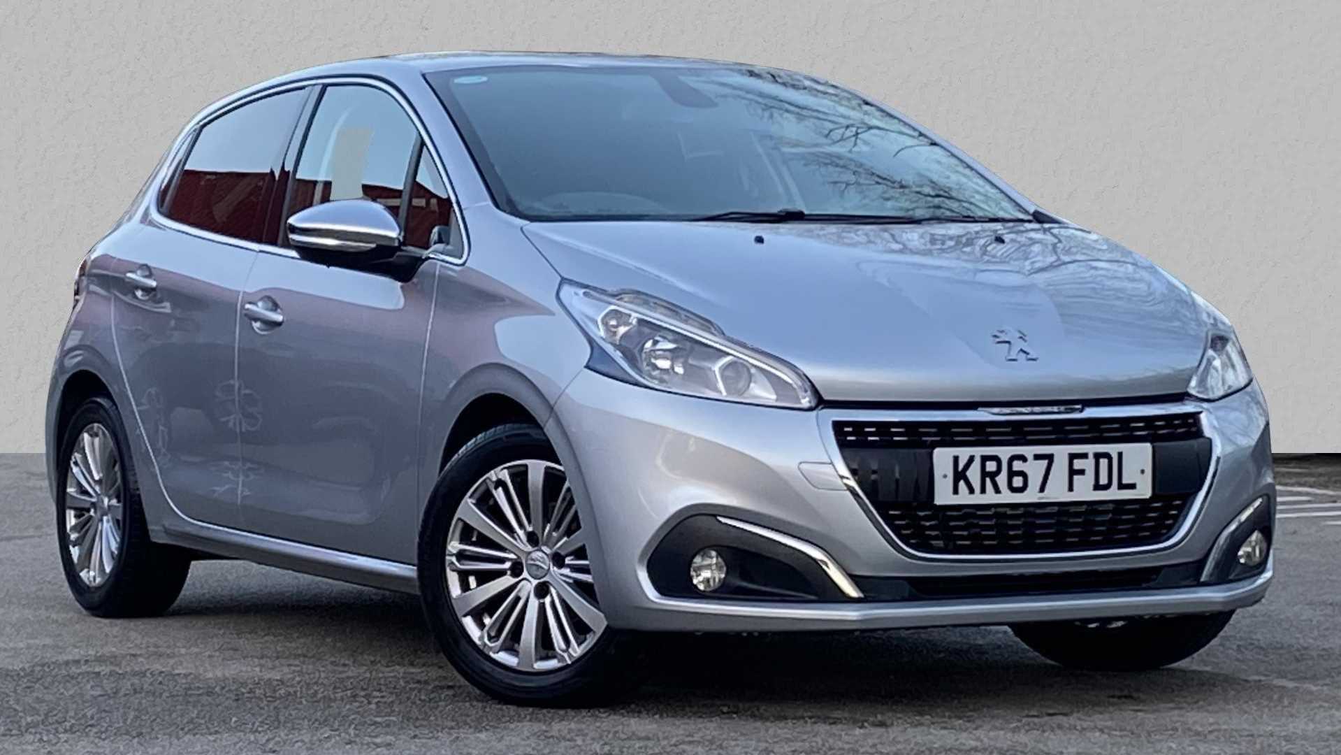 Main listing image - Peugeot 208